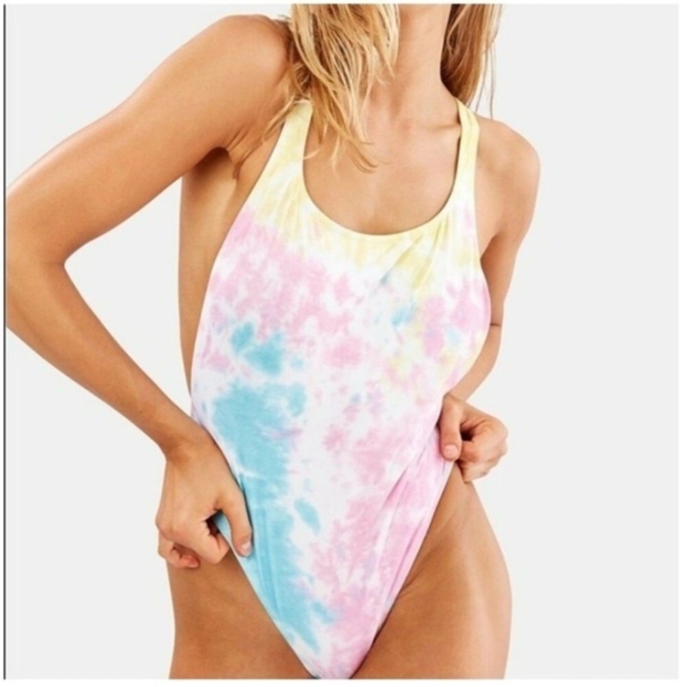 NEW Xhilaration swimsuit L